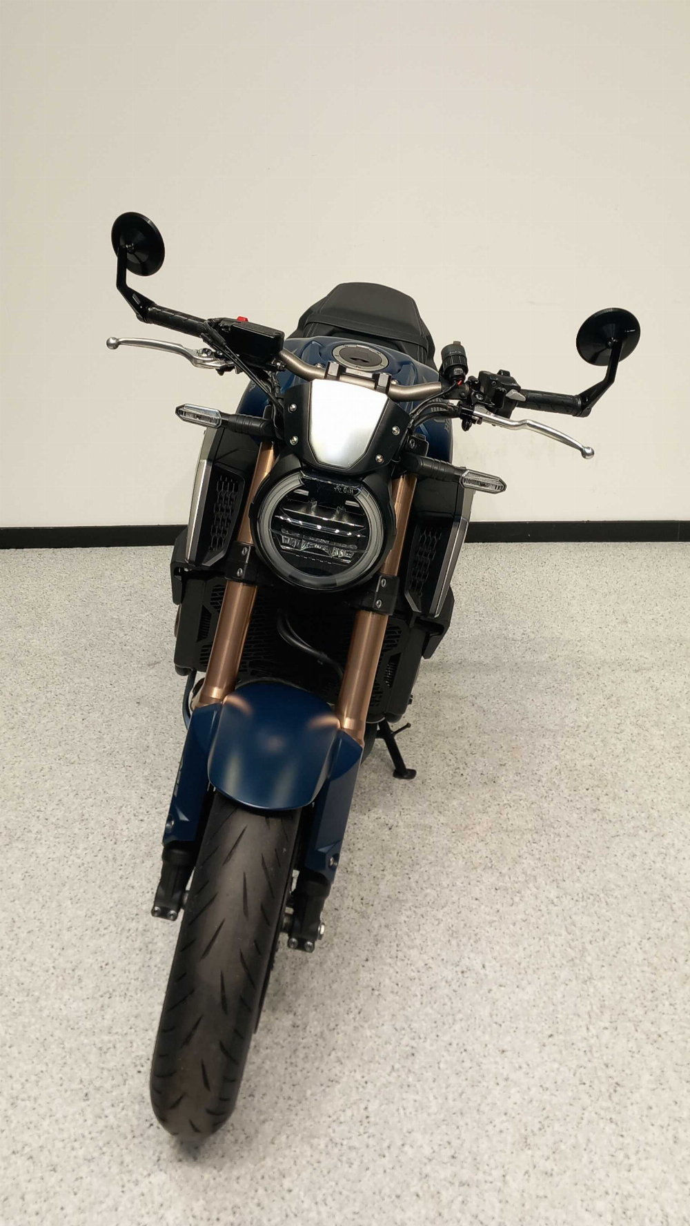 Honda CB 650 R 2021 vue avant