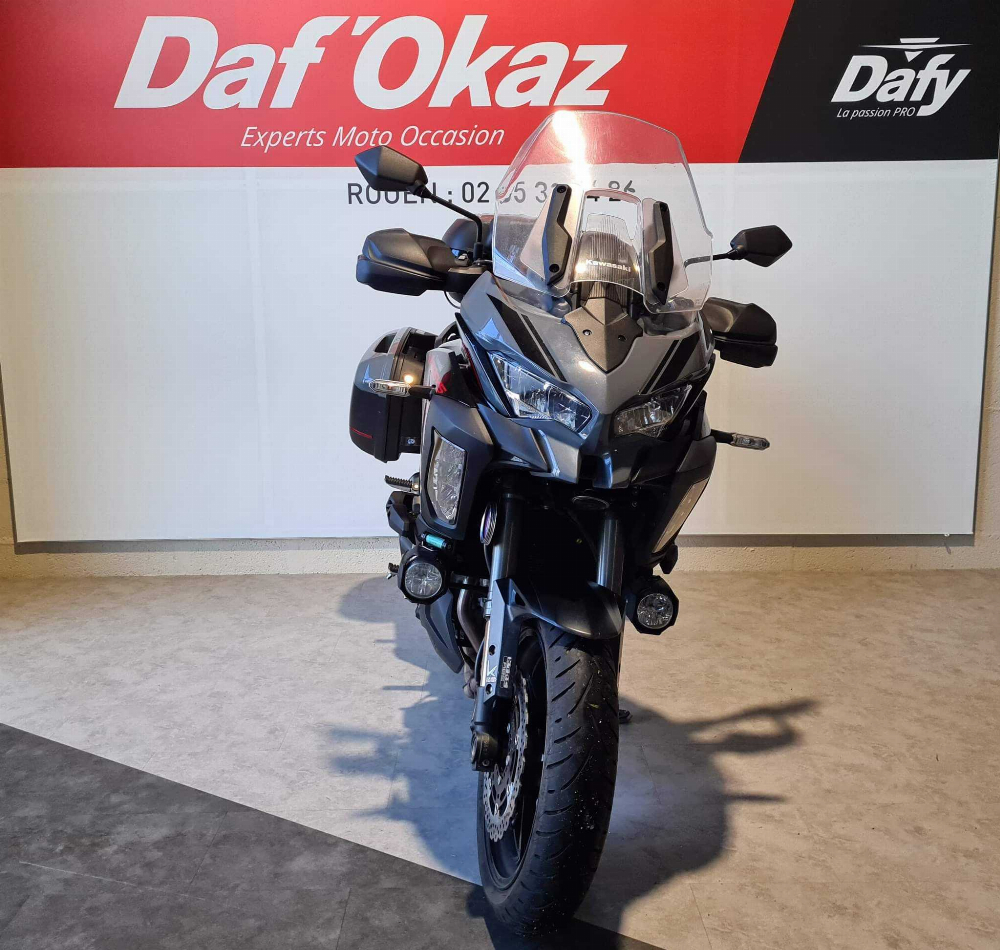 Kawasaki KLZ 1000 Versys SE Grand Tourer 2021 vue avant