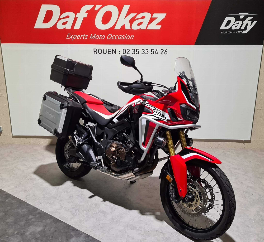 Honda CRF 1000 L Africa Twin 2016 vue 3/4 droite