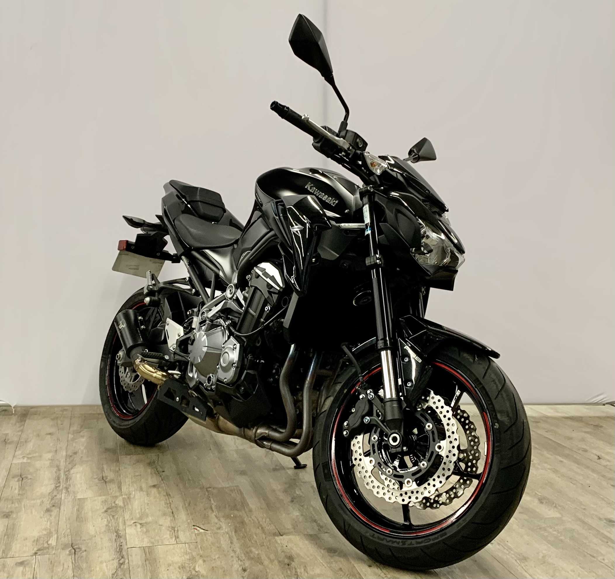 Kawasaki Z 900 Performance 2019 HD vue 3/4 droite