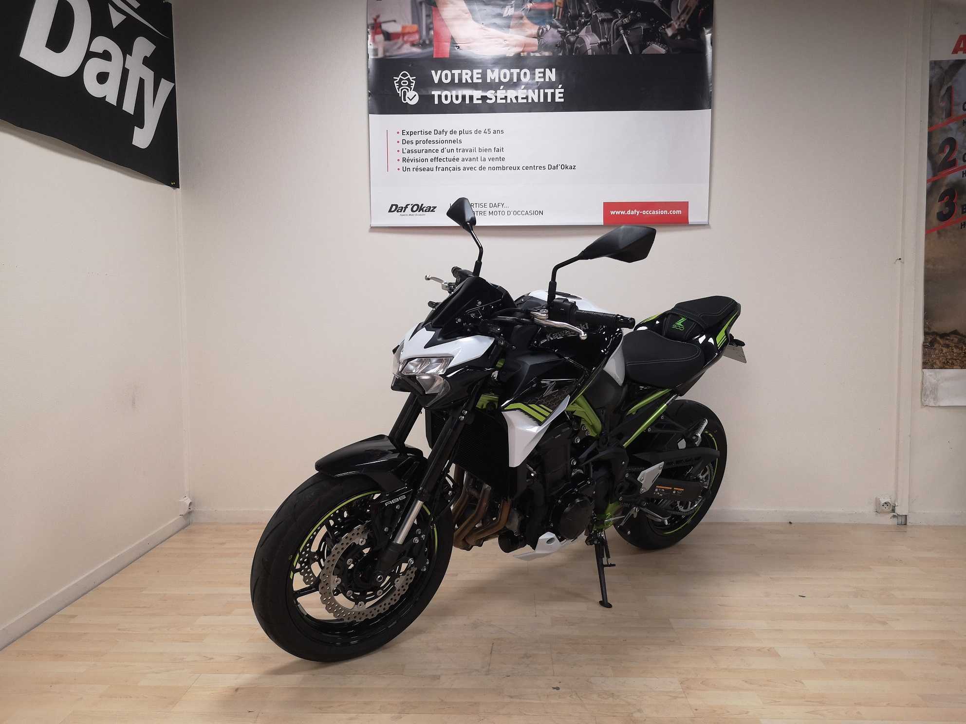 Kawasaki Z 900 2020 HD vue avant