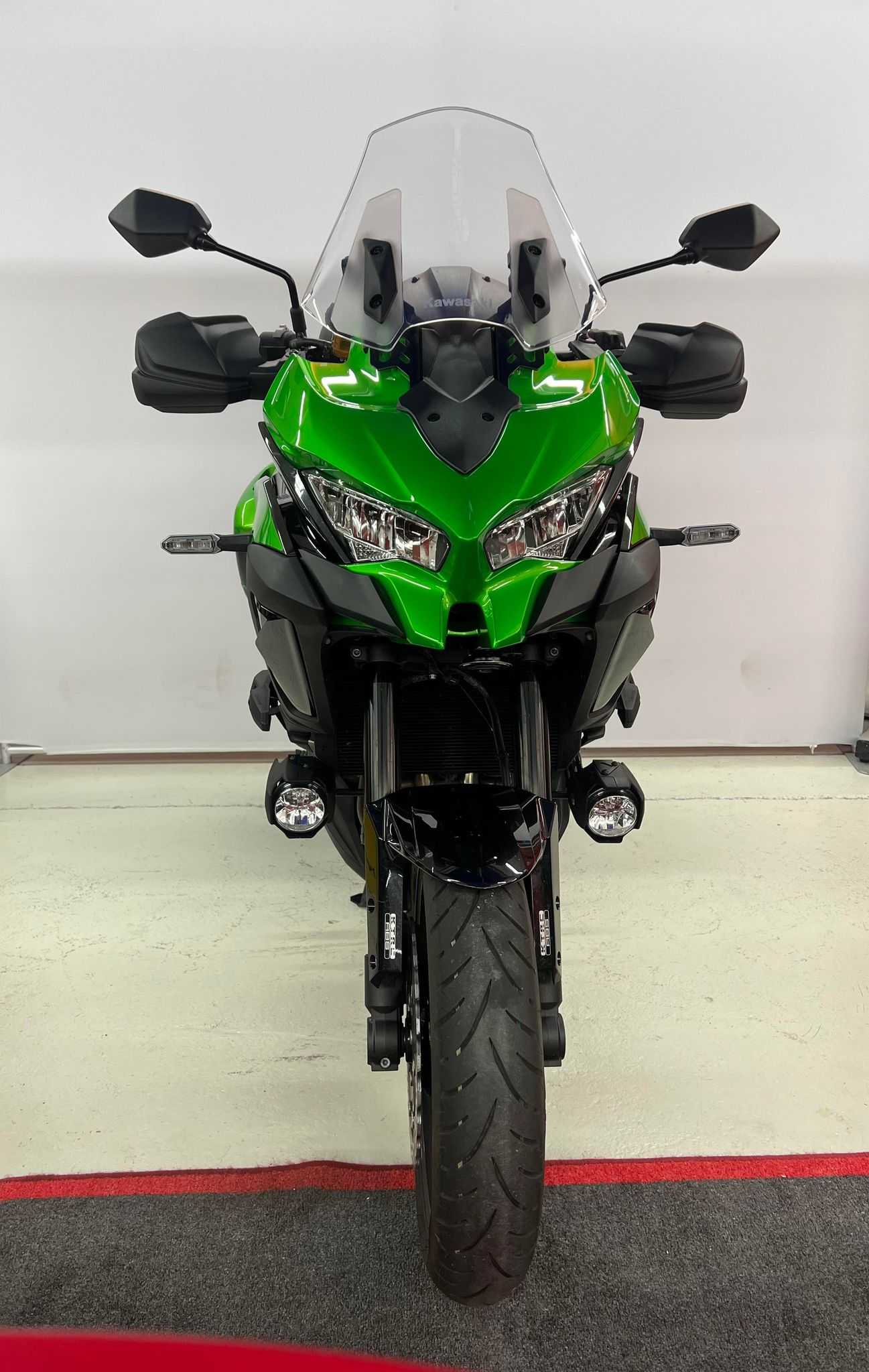 Kawasaki KLZ 1000 Versys Grand Tourer 2022 HD vue avant