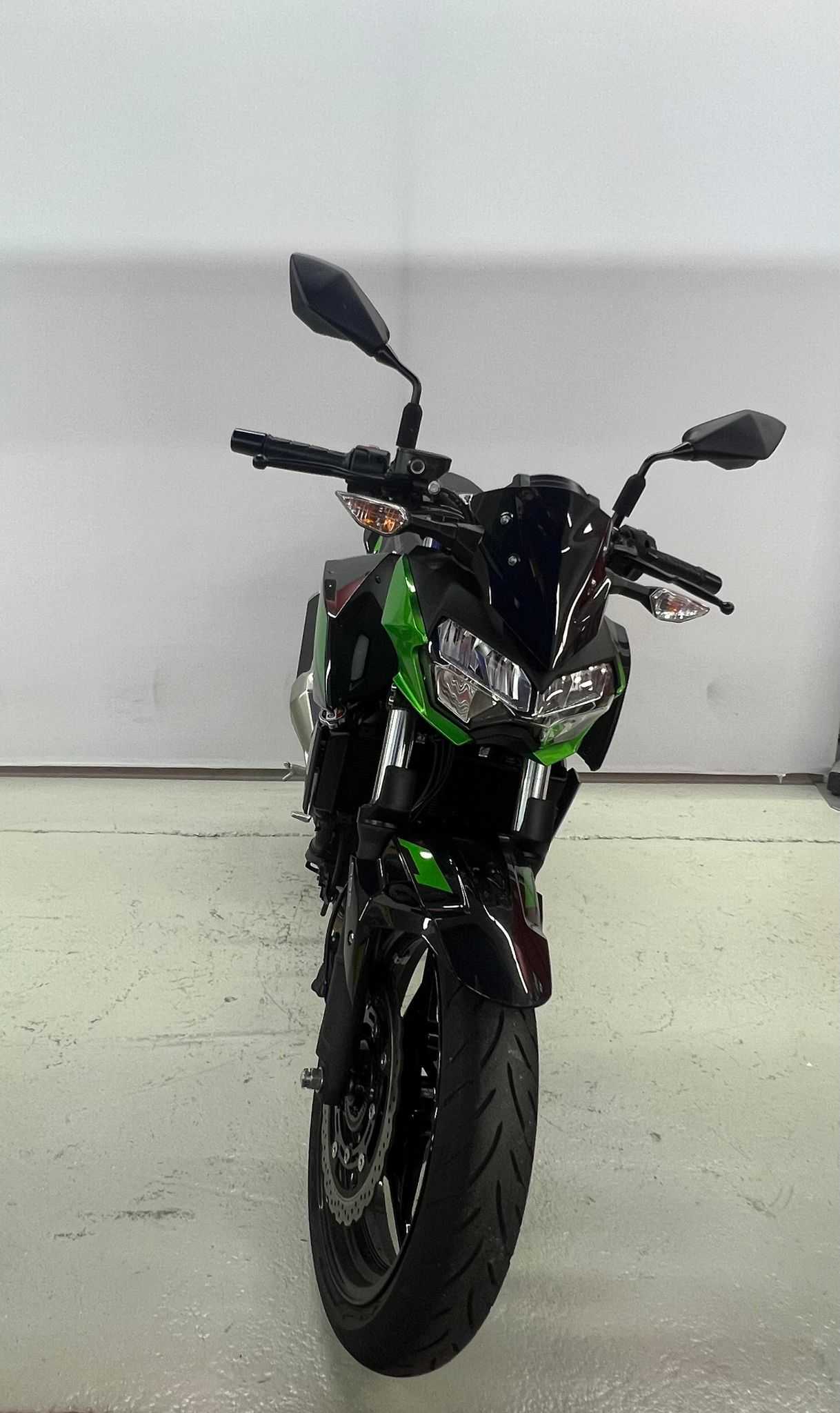 Kawasaki Z 400 2021 HD vue avant