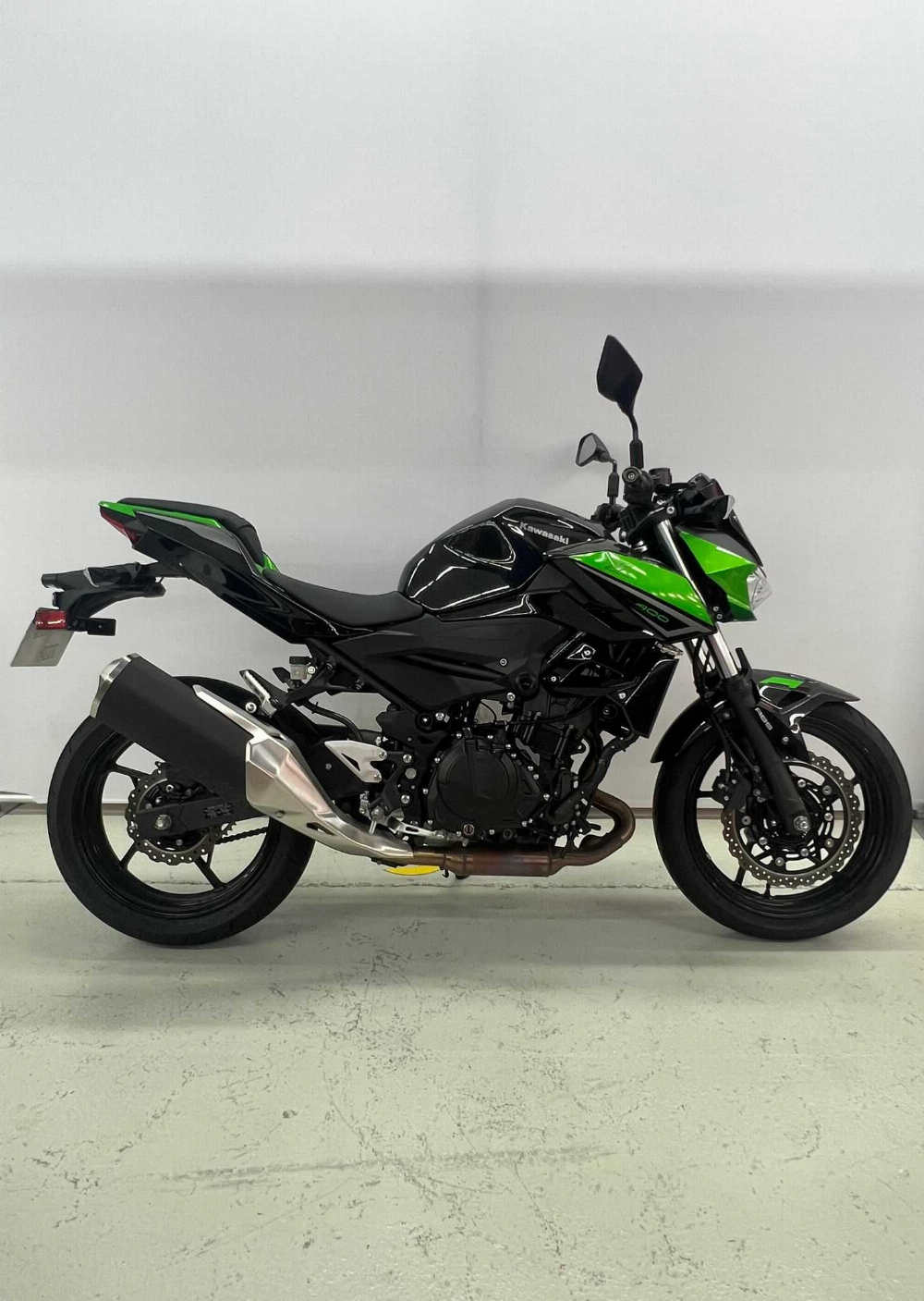 Kawasaki Z 400 2021 vue gauche