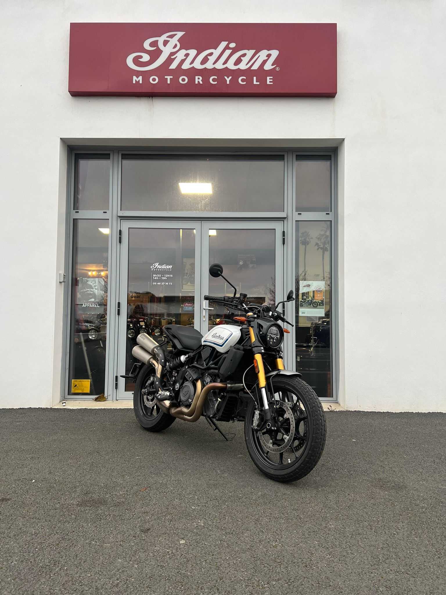 Indian FTR 1200 S S 2019 HD vue 3/4 droite