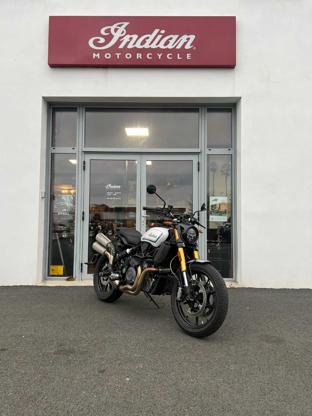 Indian FTR 1200 S S 2019 vue 3/4 droite