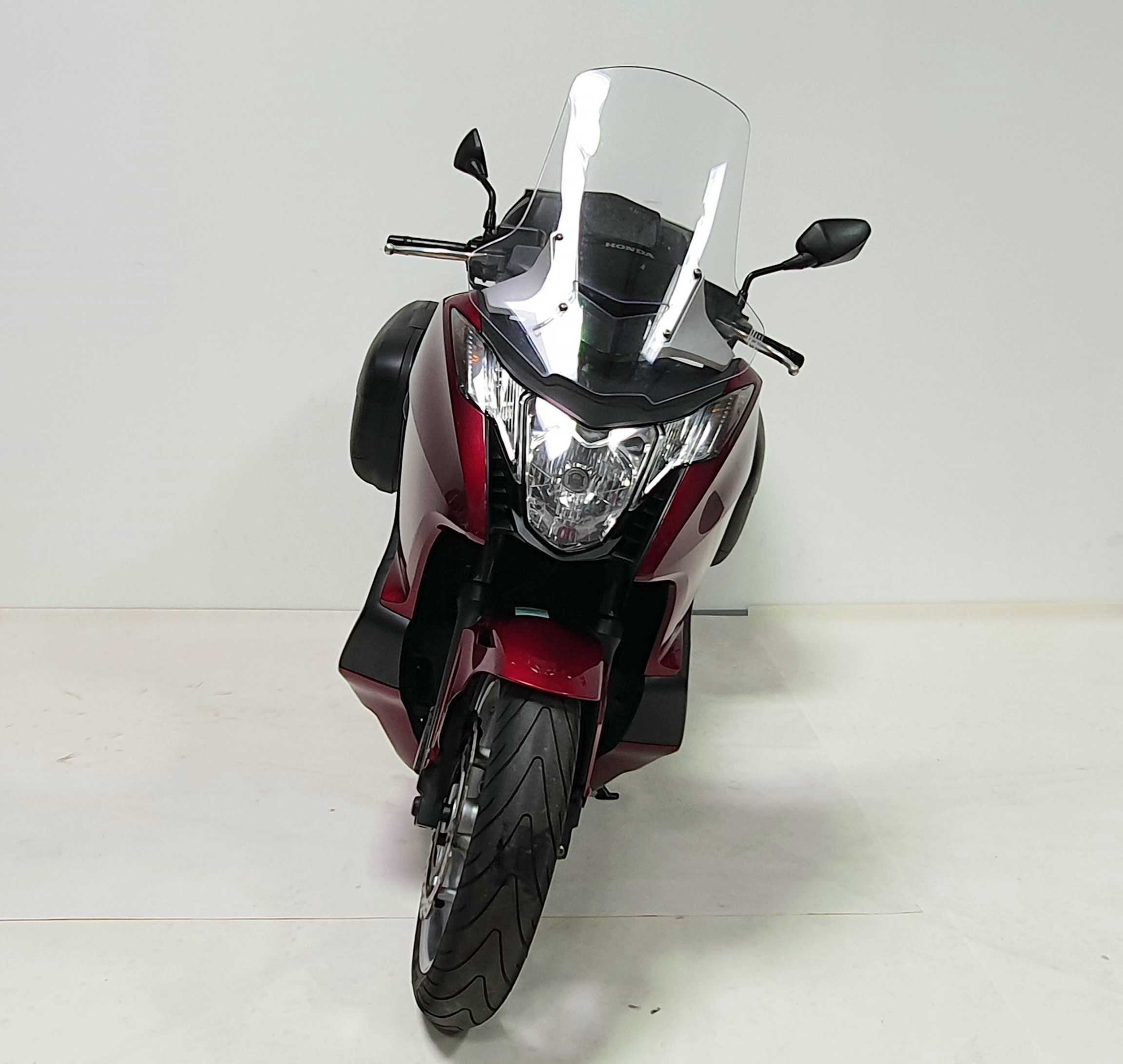 Honda NC 700 D Integra 2012 HD vue avant