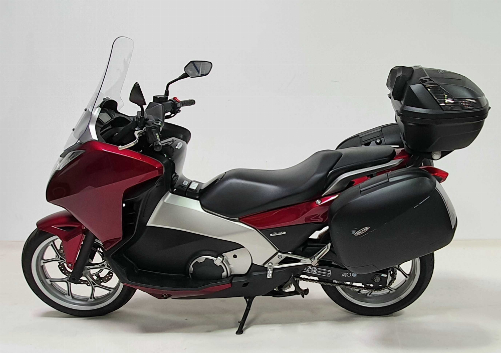 Honda NC 700 D Integra 2012 vue gauche