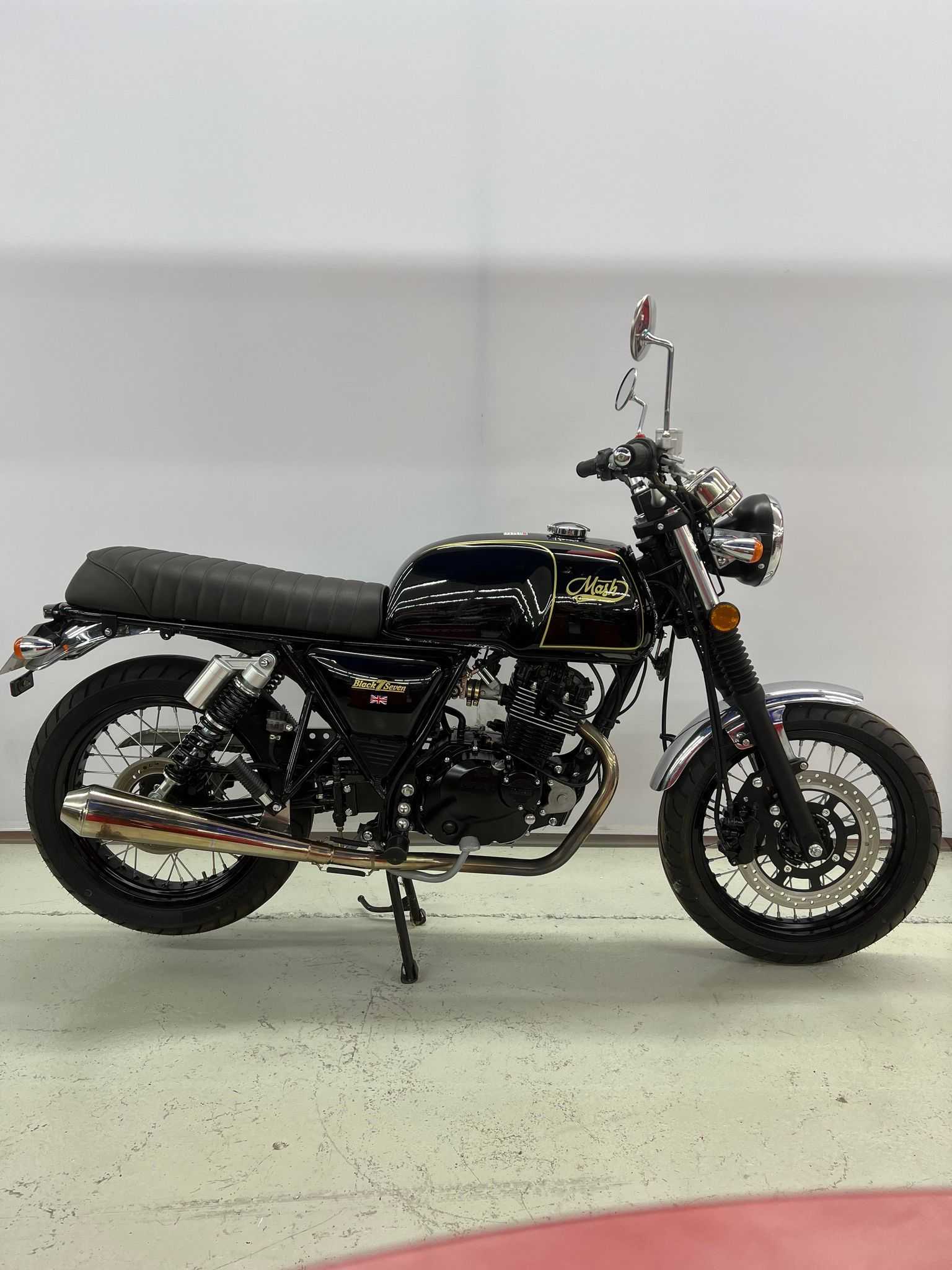 Mash BLACK SEVEN 125CC INJECTION FREINAGE INTÉG. 2018 M BLACK SEVEN 125CC INJECTION FREINAGE INT&Eacute;G. 2018 M 2018 HD vue gauche