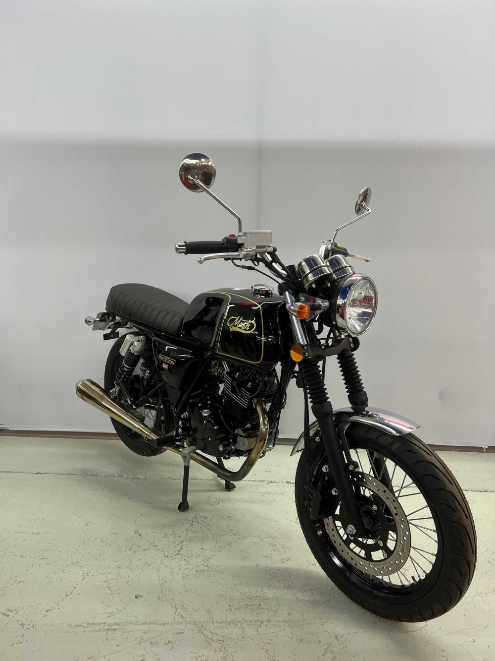 Mash BLACK SEVEN 125CC INJECTION FREINAGE INTÉG. 2018 M BLACK SEVEN 125CC INJECTION FREINAGE INT&Eacute;G. 2018 M 2018 vue 3/4 droite