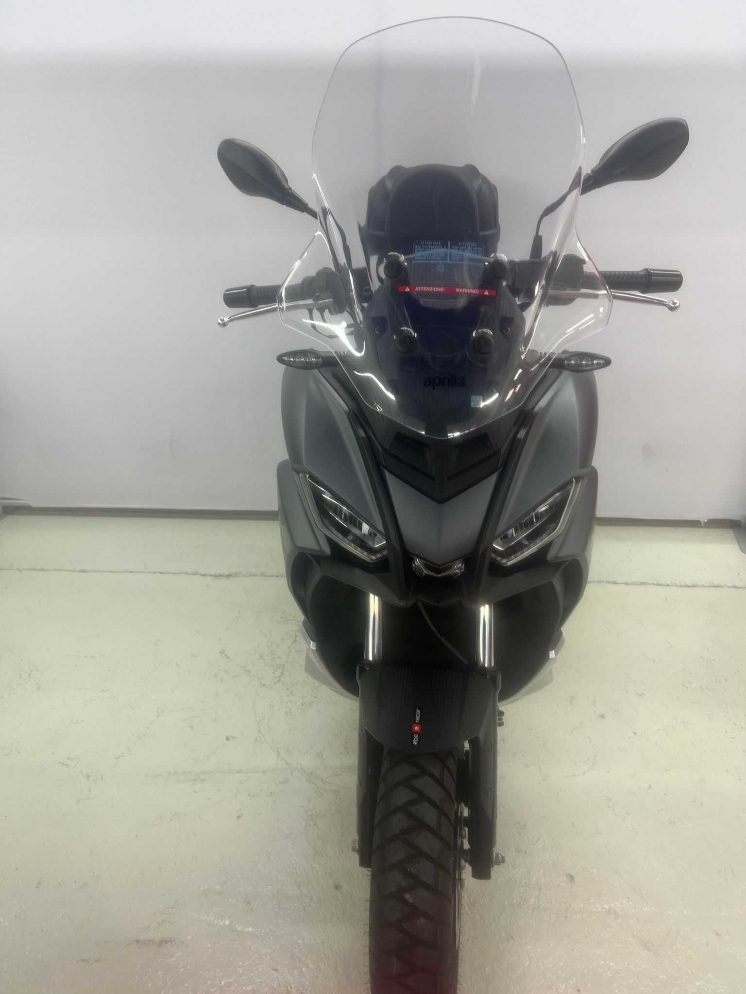 Aprilia SR 125 GT 2022 HD vue avant