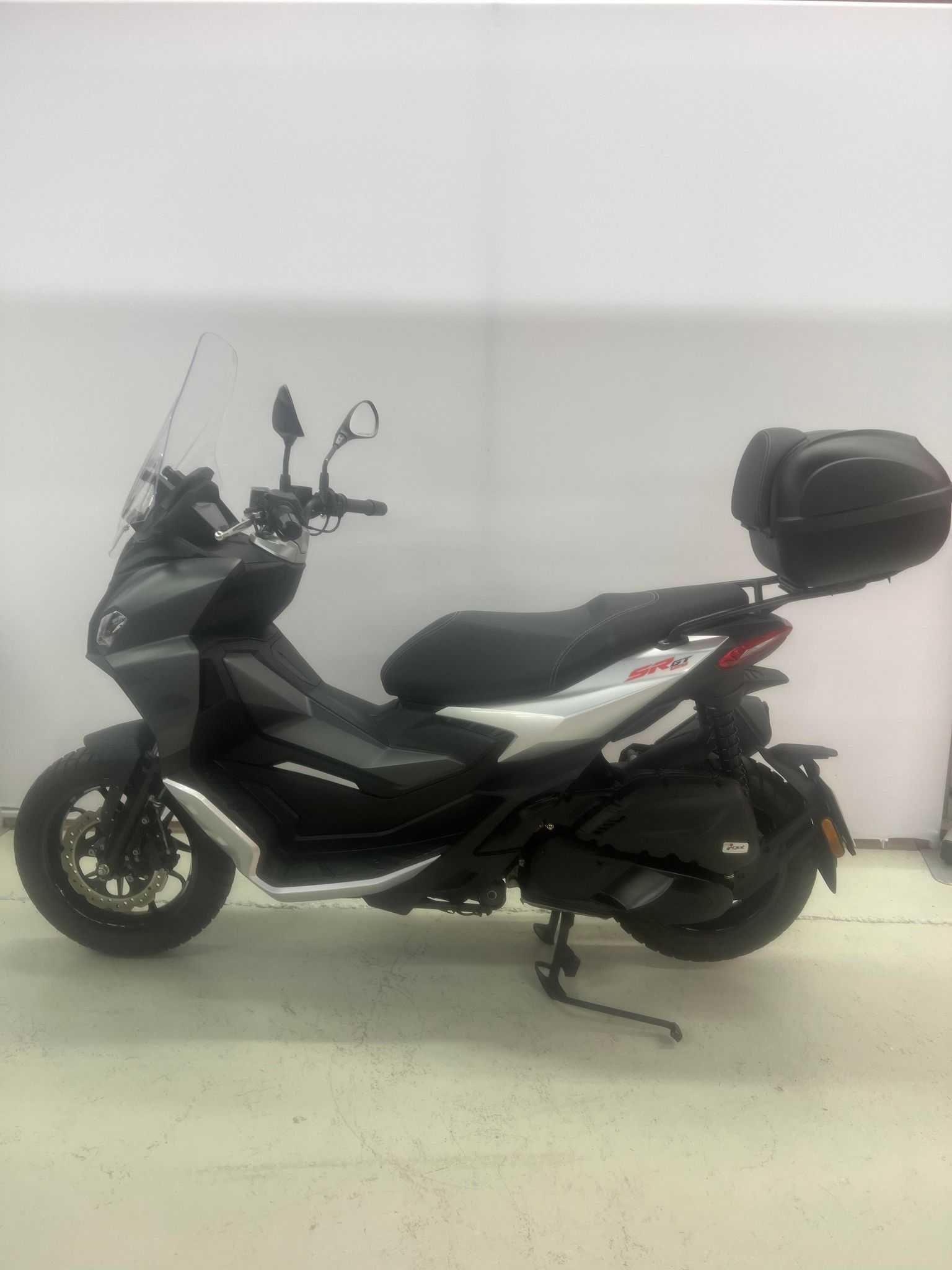 Aprilia SR 125 GT 2022 HD vue gauche