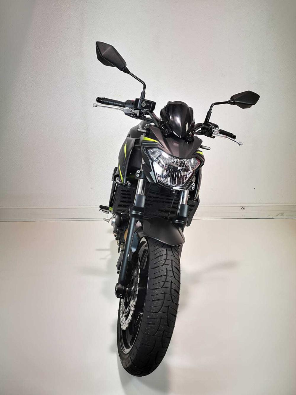 Kawasaki Z650 2019 vue avant