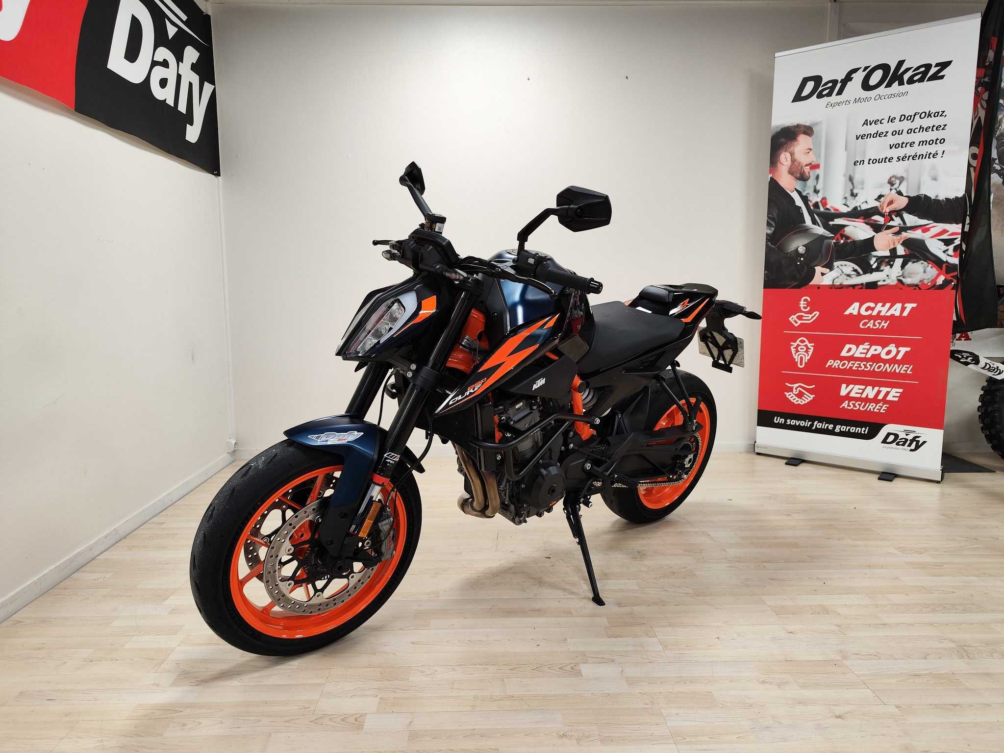 KTM 890 Duke R 2022 HD vue avant