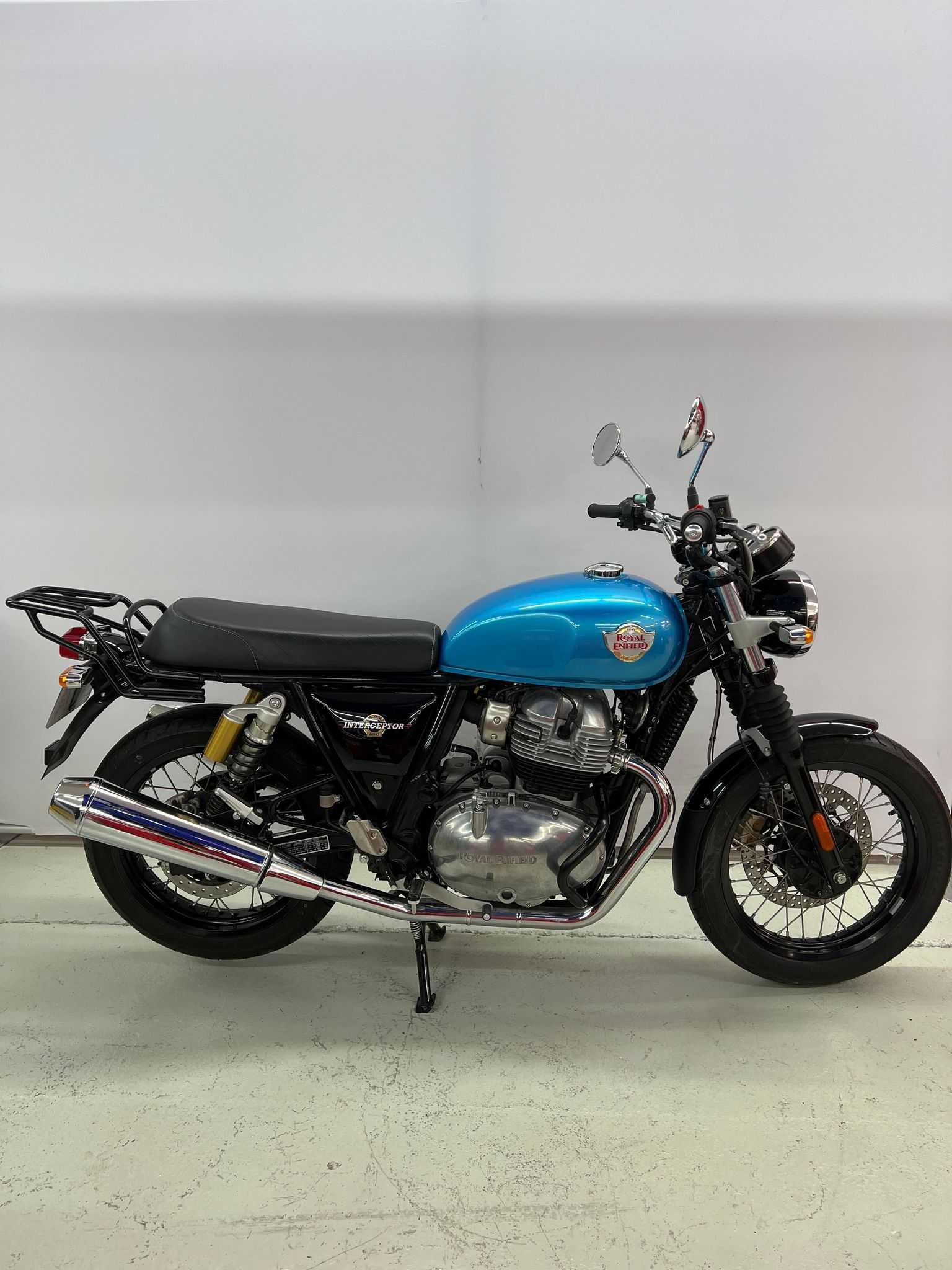 Royal Enfield INTERCEPTOR 650 &quot;VENTURA BLUE&quot; 2021 HD vue gauche