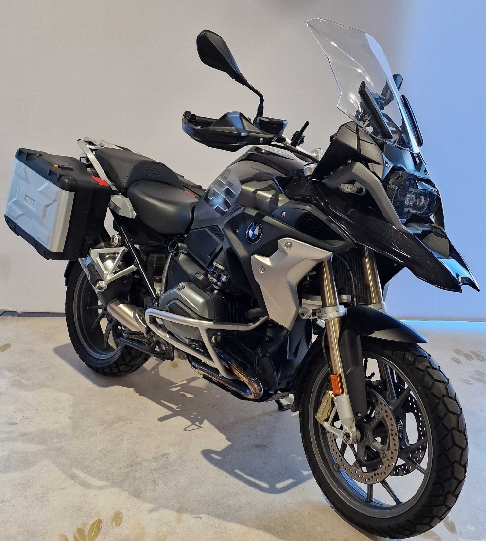 BMW R 1200 GS 2017 vue 3/4 droite