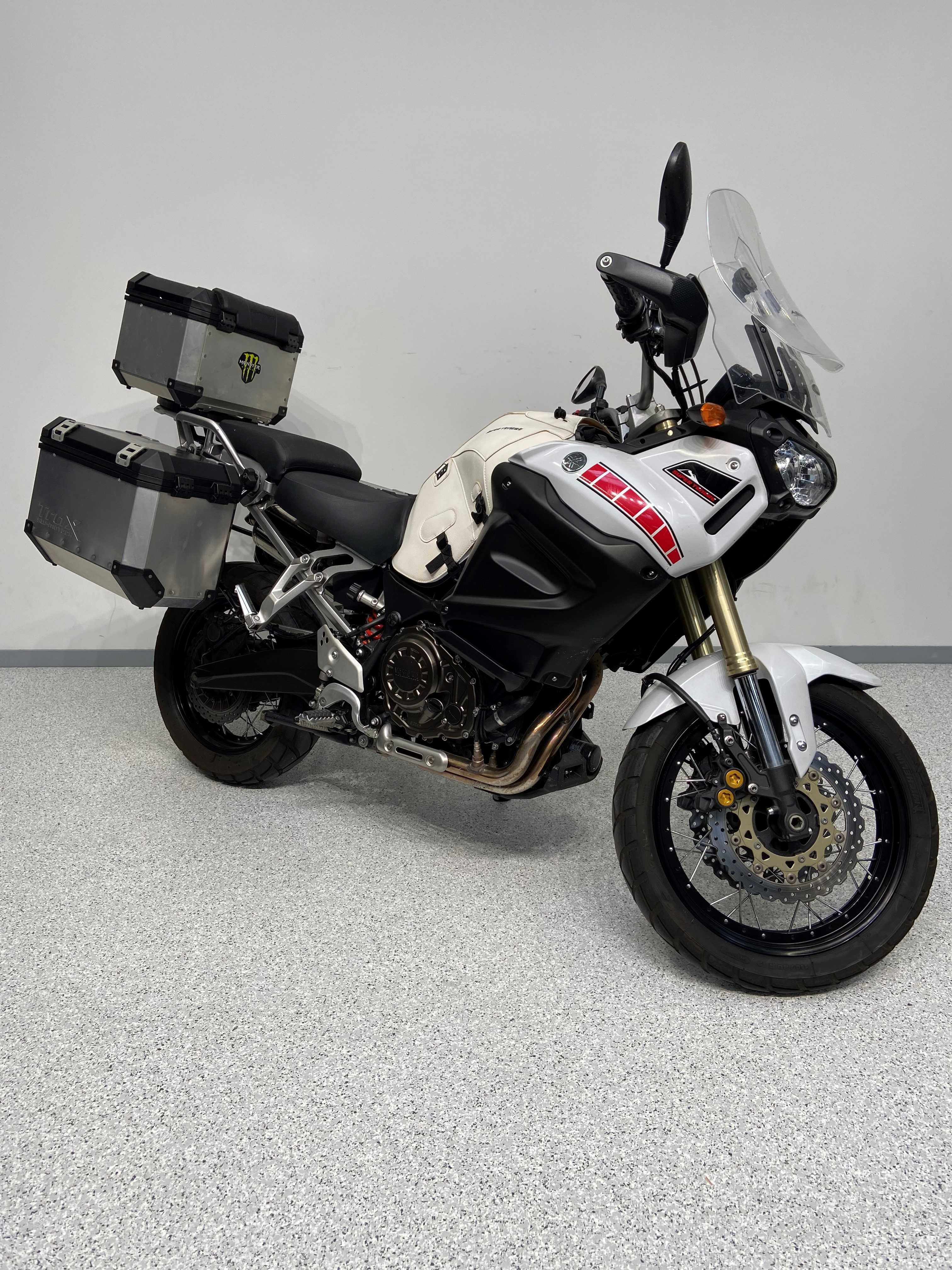 Yamaha XT 1200 Z Super Ténéré 2011 HD vue 3/4 droite