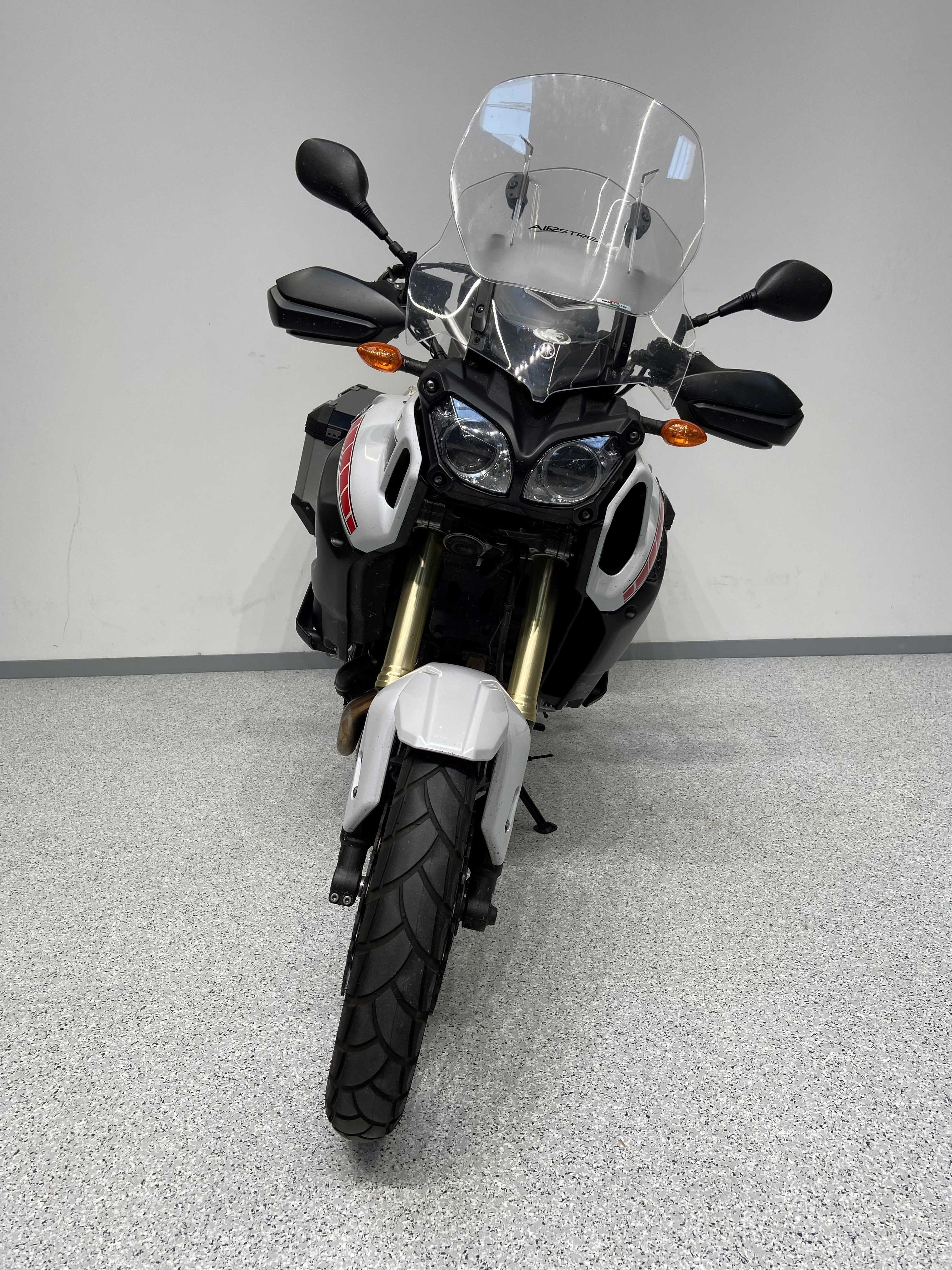 Yamaha XT 1200 Z Super Ténéré 2011 HD vue avant