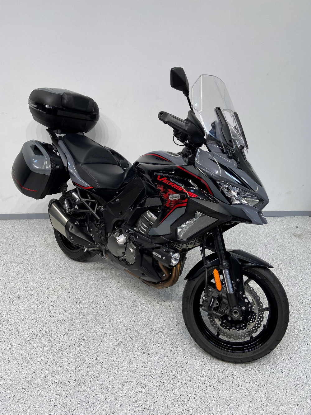 Kawasaki KLZ 1000 Versys 2021 vue 3/4 droite