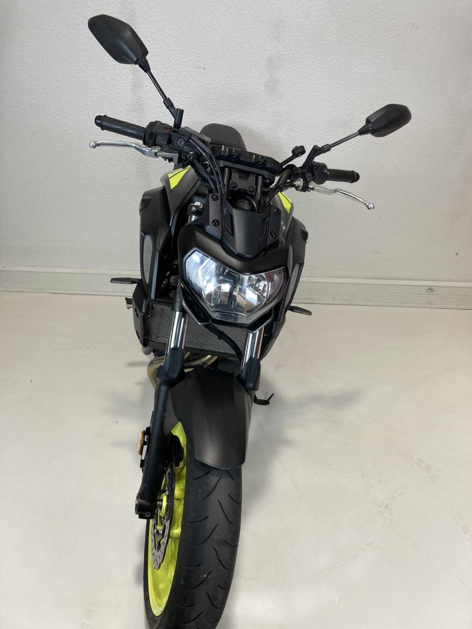 Yamaha MT-07 2018 vue avant