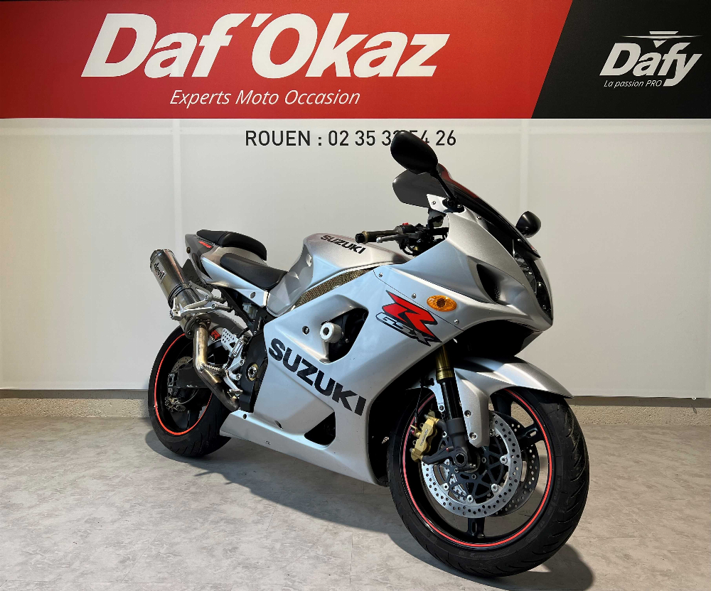 Suzuki GSX-R 1000 2004 vue 3/4 droite