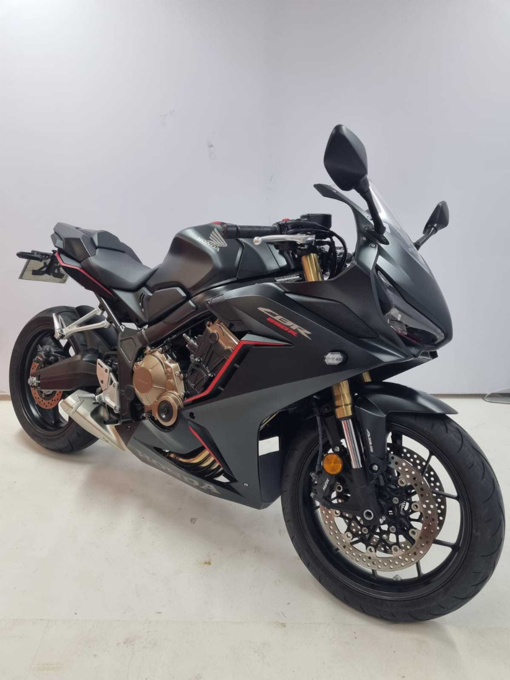 Honda CBR 650 R ABS 2019 vue 3/4 droite