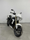 Aperçu Triumph STREET TRIPLE 2010 vue 3/4 droite