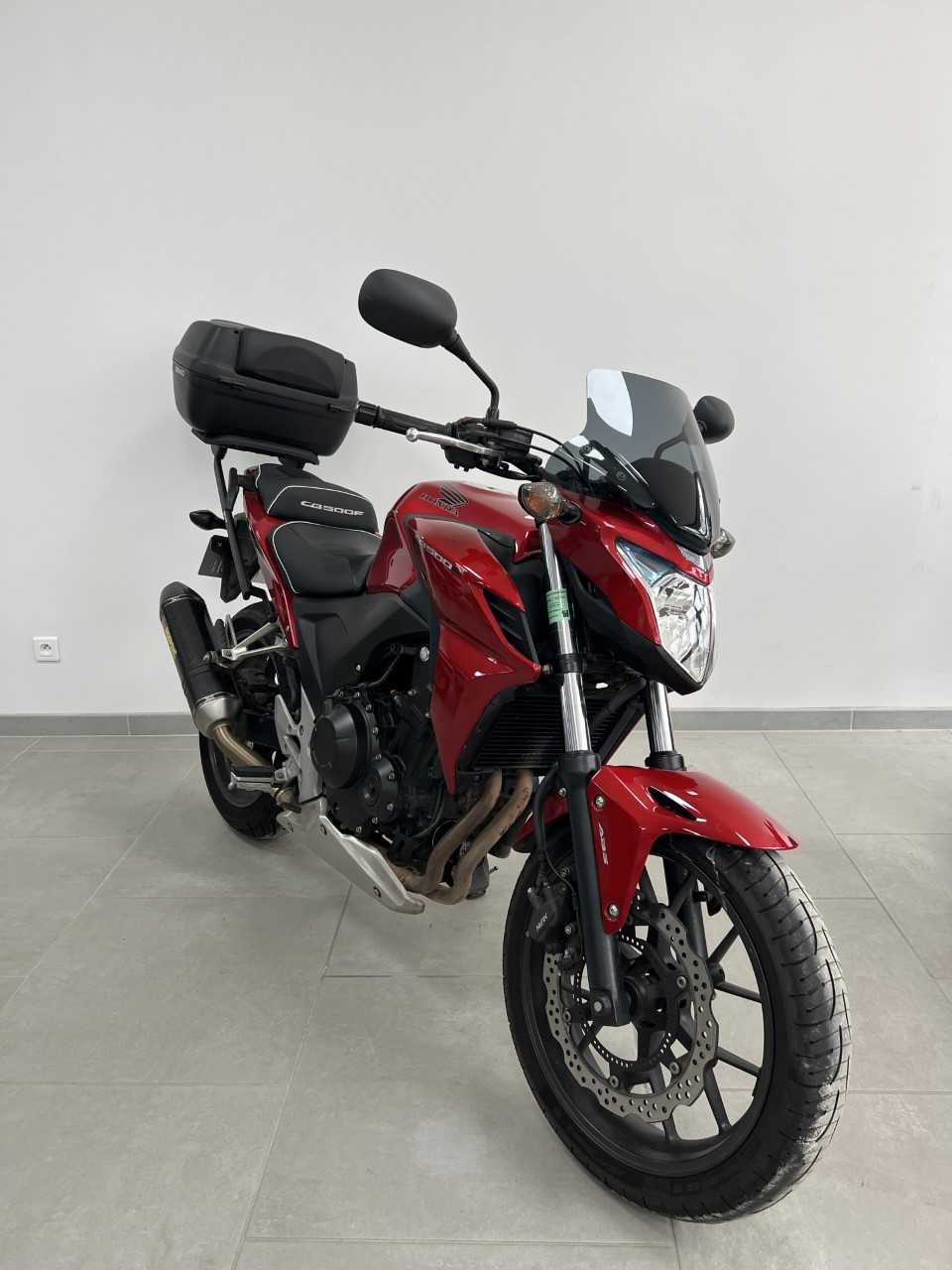 Honda CB500F 2014 vue 3/4 droite