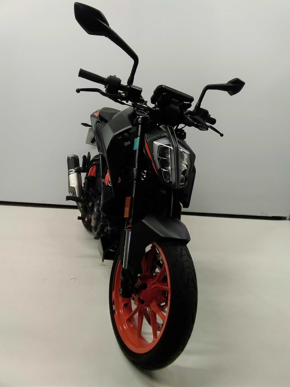 KTM 125 Duke 2021 vue avant