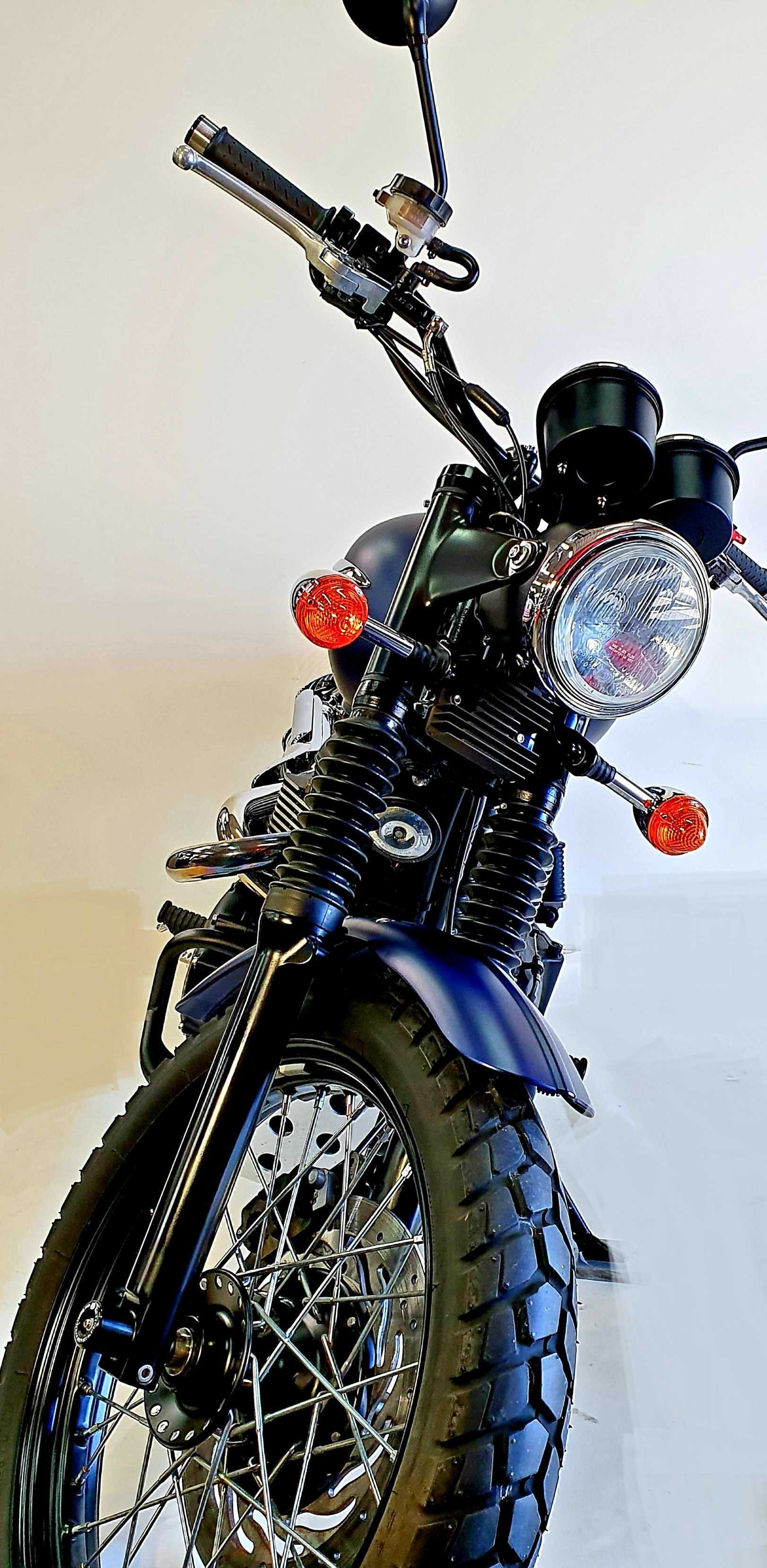 Triumph scrambler 2014 HD vue avant