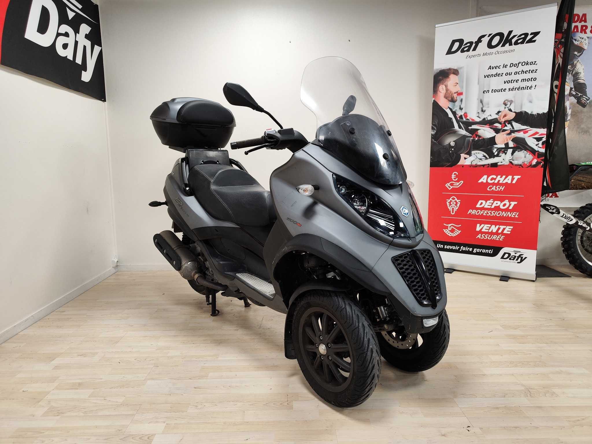 Piaggio MP3 500 M64300 2012 HD vue 3/4 droite