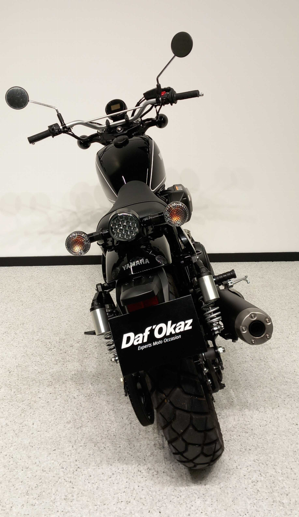 Yamaha SCR 950 2020 vue arrière