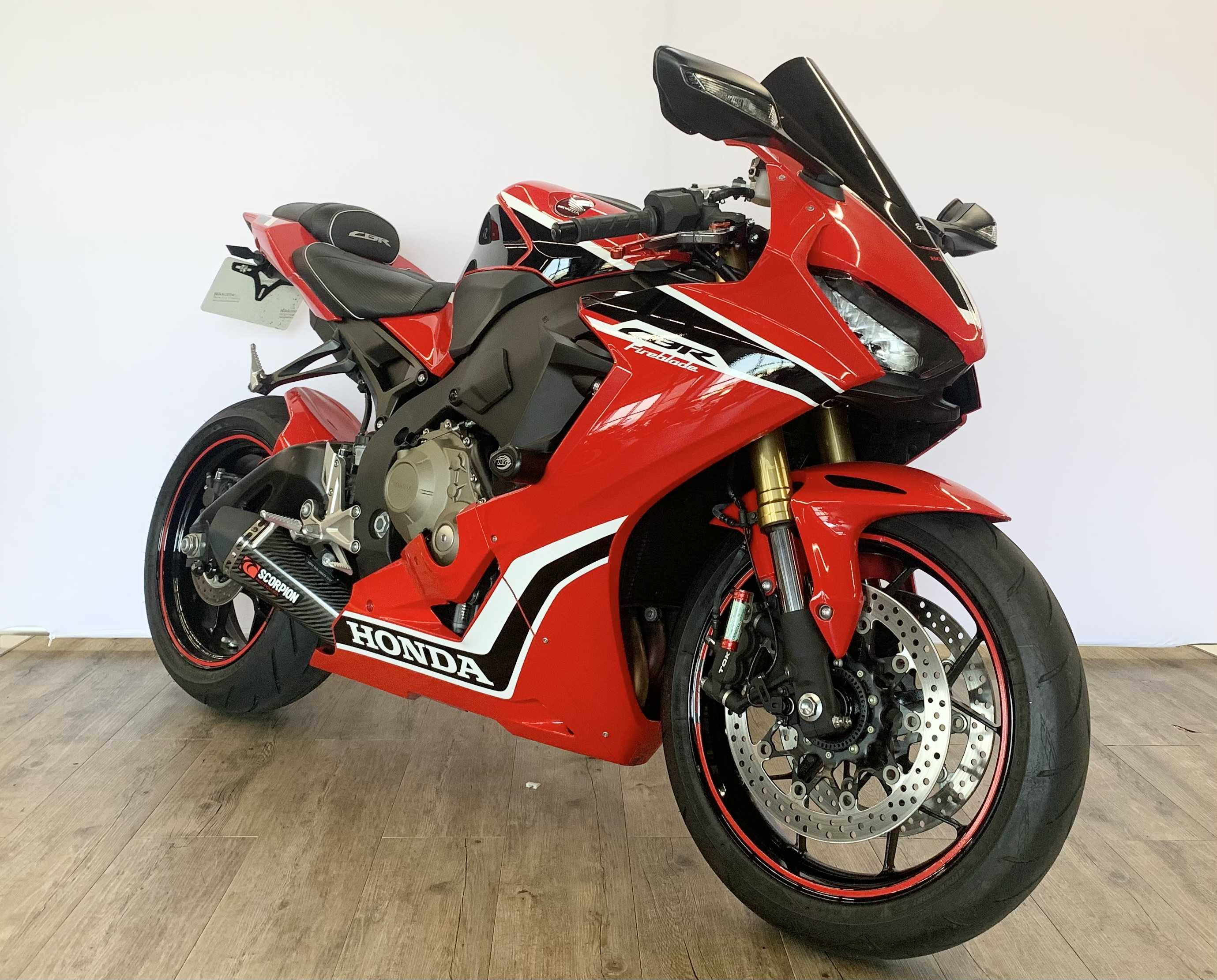 Honda CBR 1000 RR Fireblade ABS 2017 HD vue 3/4 droite