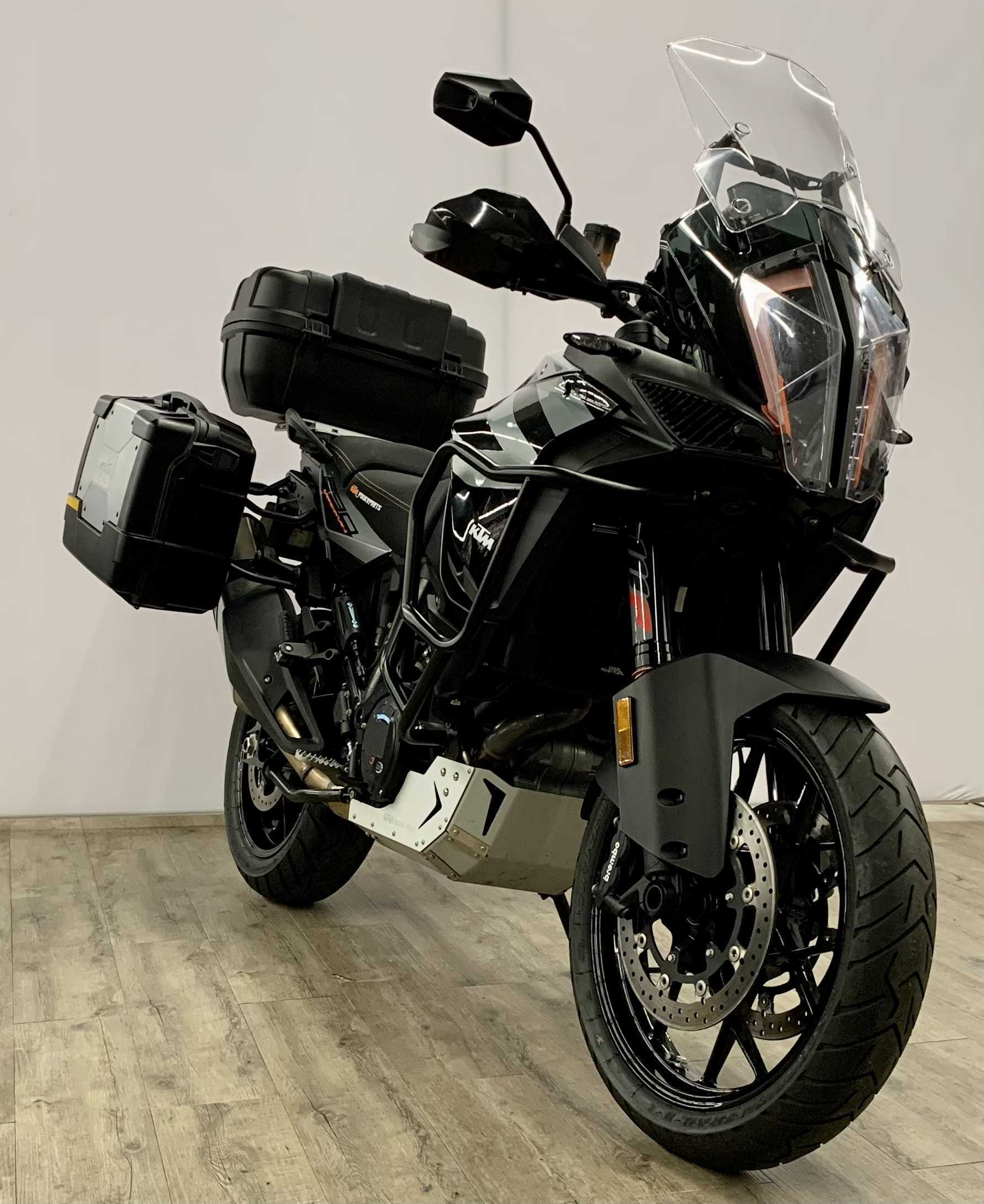 KTM 1290 Super Adventure S 2020 HD vue 3/4 droite