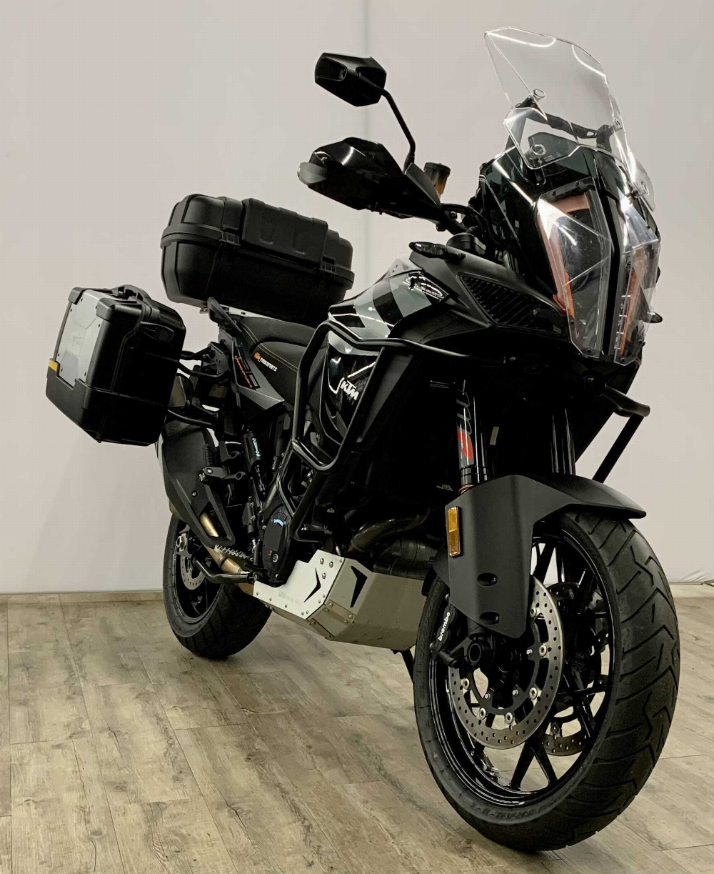 KTM 1290 Super Adventure S 2020 vue 3/4 droite