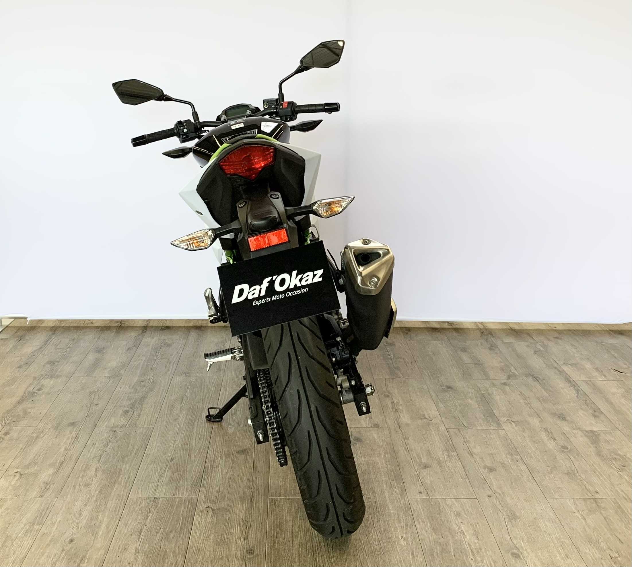 Kawasaki Z 125 2019 HD vue arrière