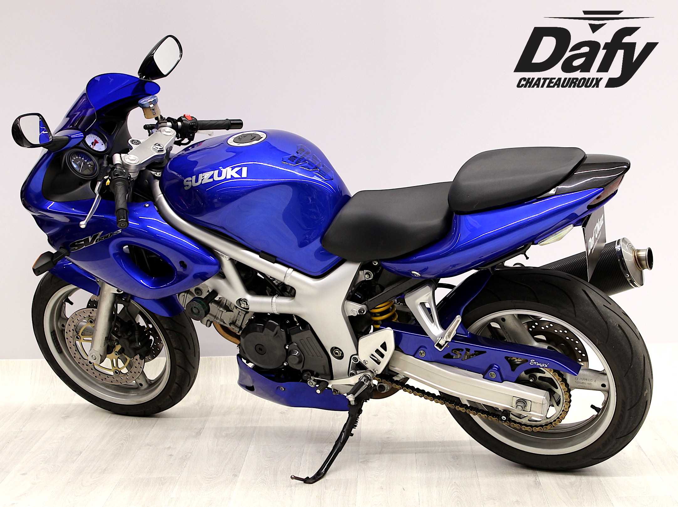 Suzuki SV 650 S 2001 HD vue gauche