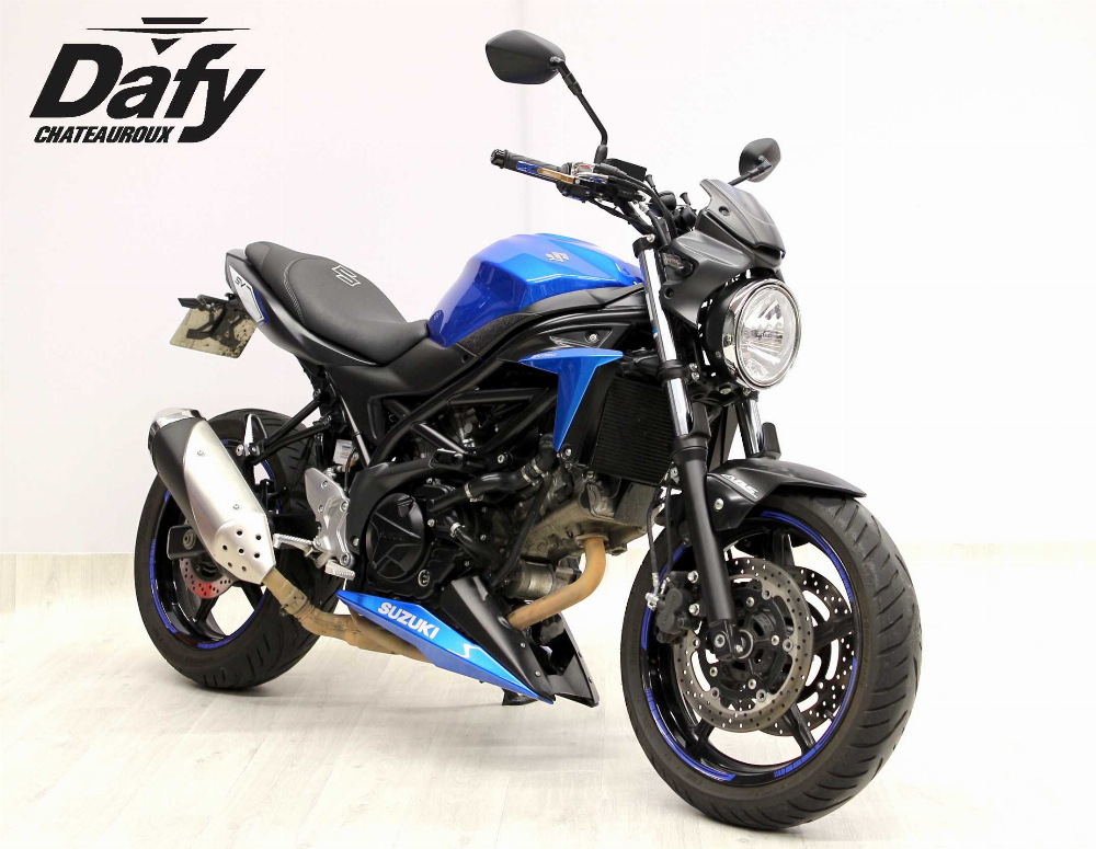 Suzuki SV 650 2018 vue 3/4 droite