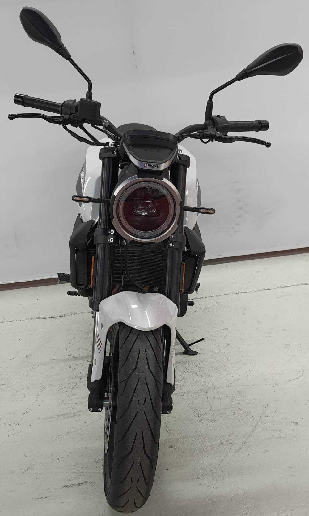 Moto Morini SEIEMMEZZO STREET SEIEMMEZZO STREET 2022 vue avant