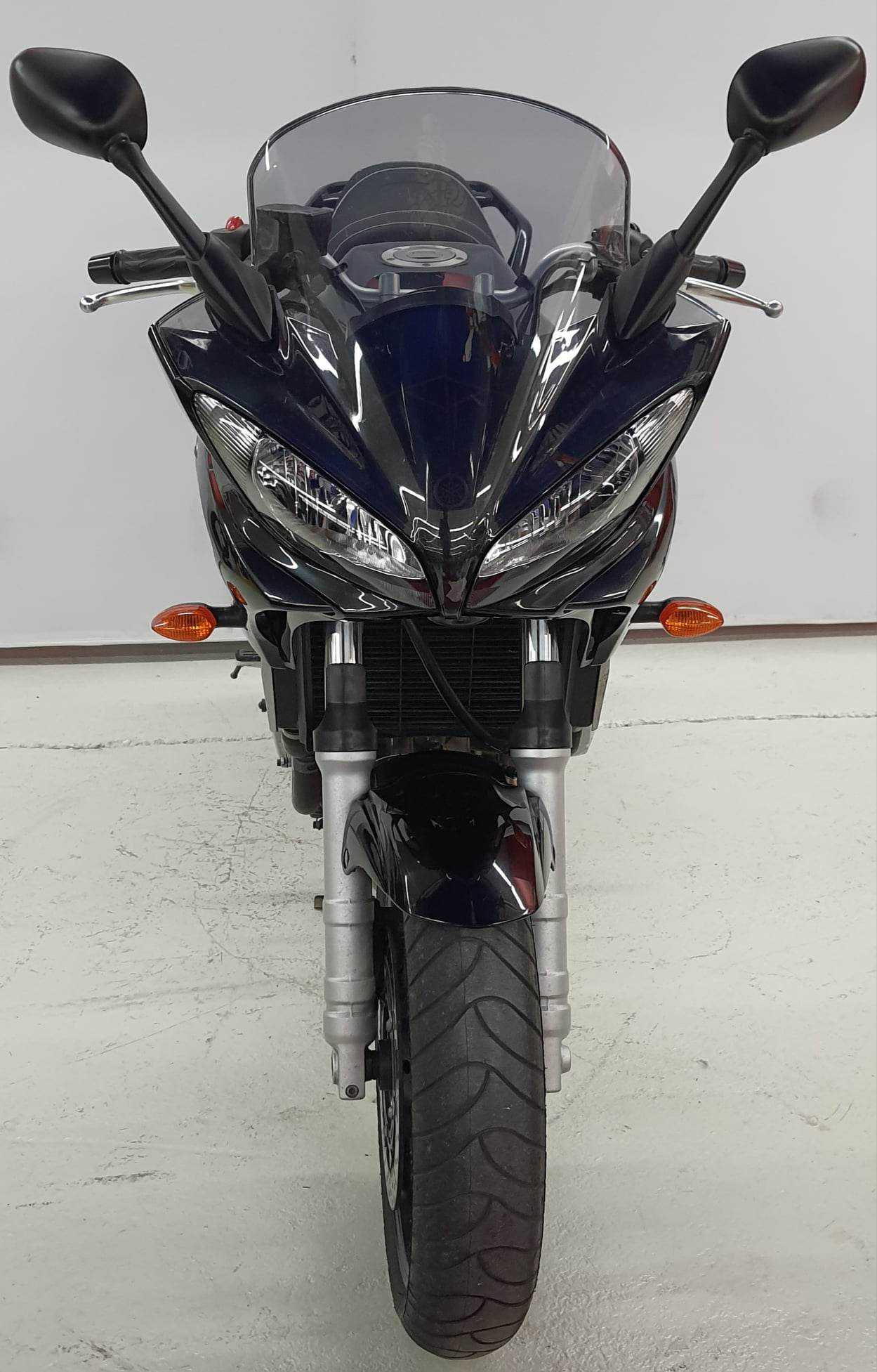 Yamaha FZ6 S Fazer 2005 HD vue avant