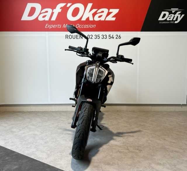 KTM 125 Duke 2021 vue avant