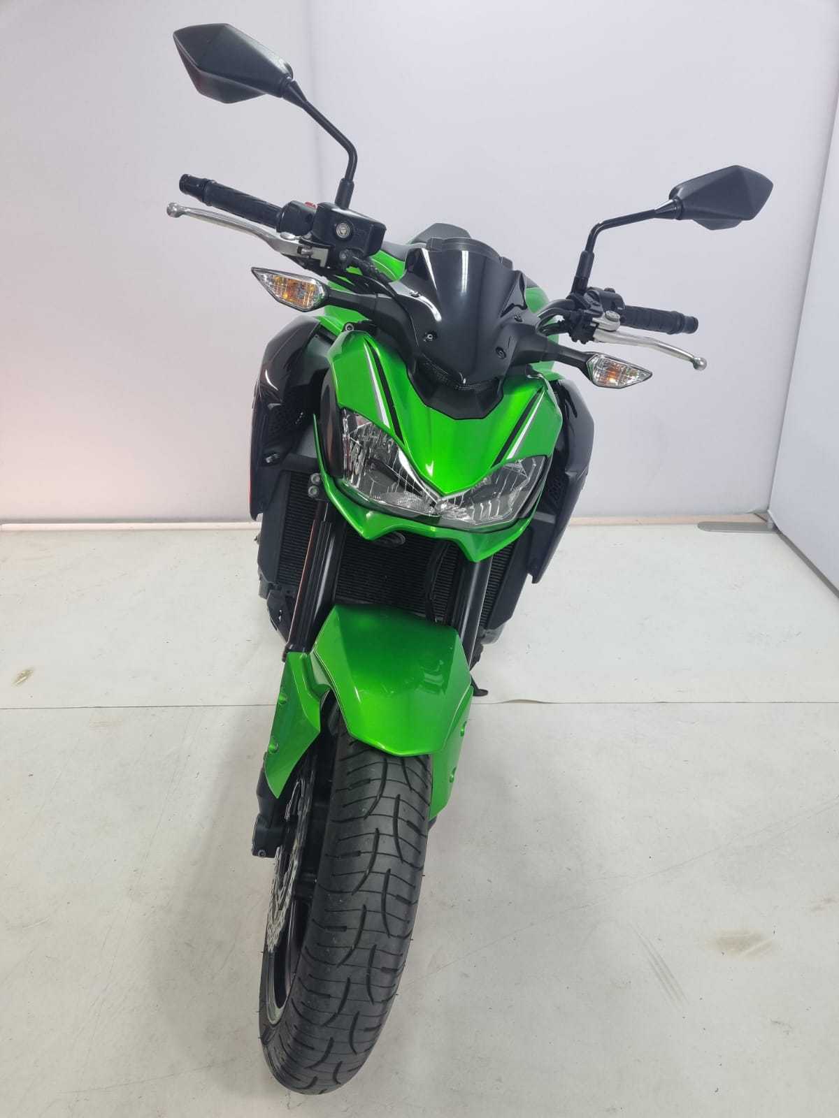 Kawasaki Z 900 2017 HD vue avant