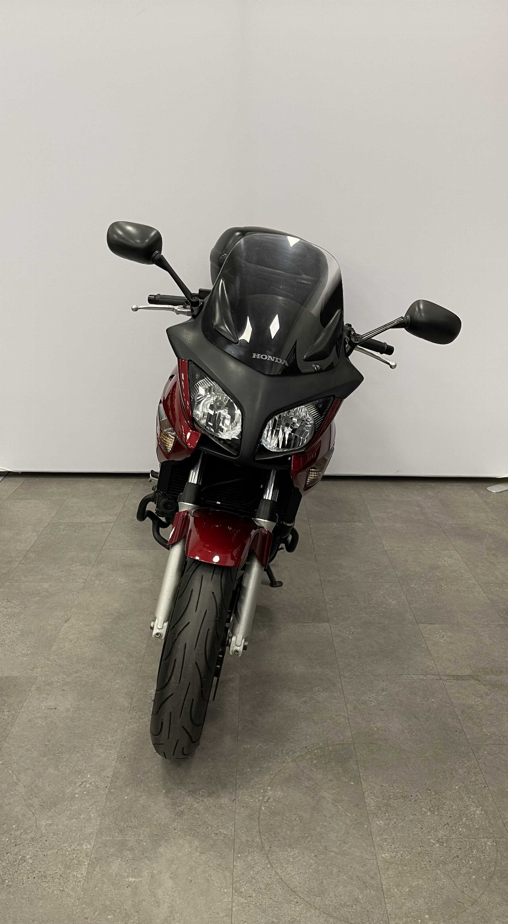 Honda CBF 600 S ABS 2007 vue avant