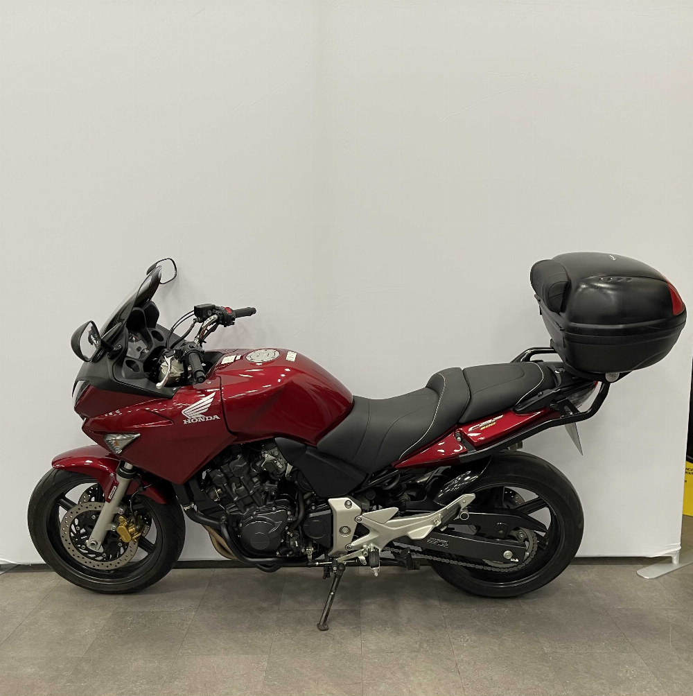 Honda CBF 600 S ABS 2007 vue gauche