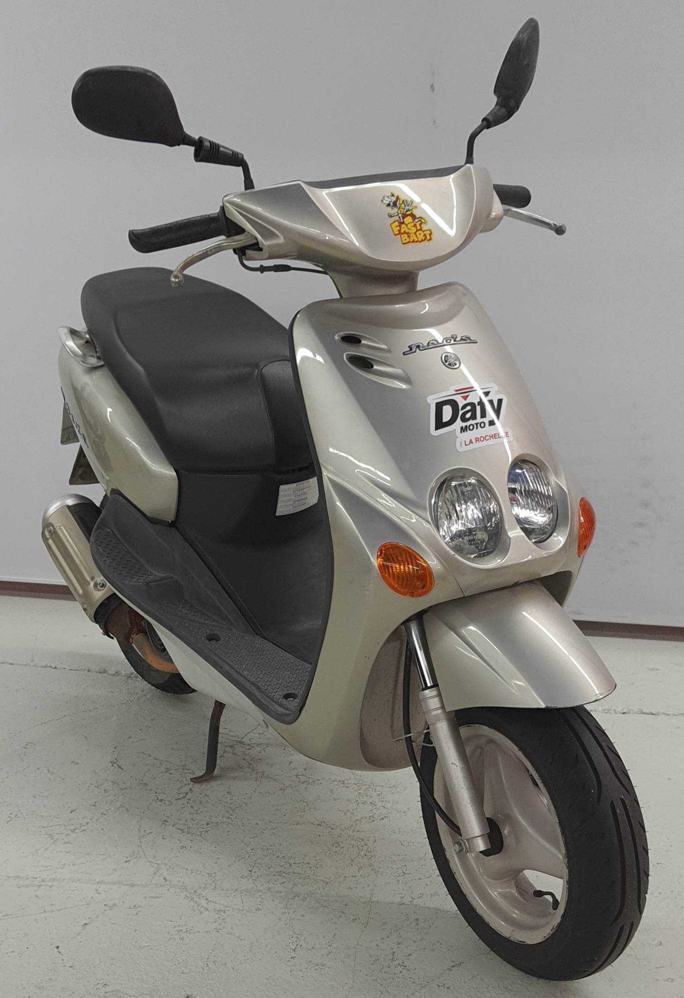 Yamaha NEO'S 100 2002 HD vue 3/4 droite