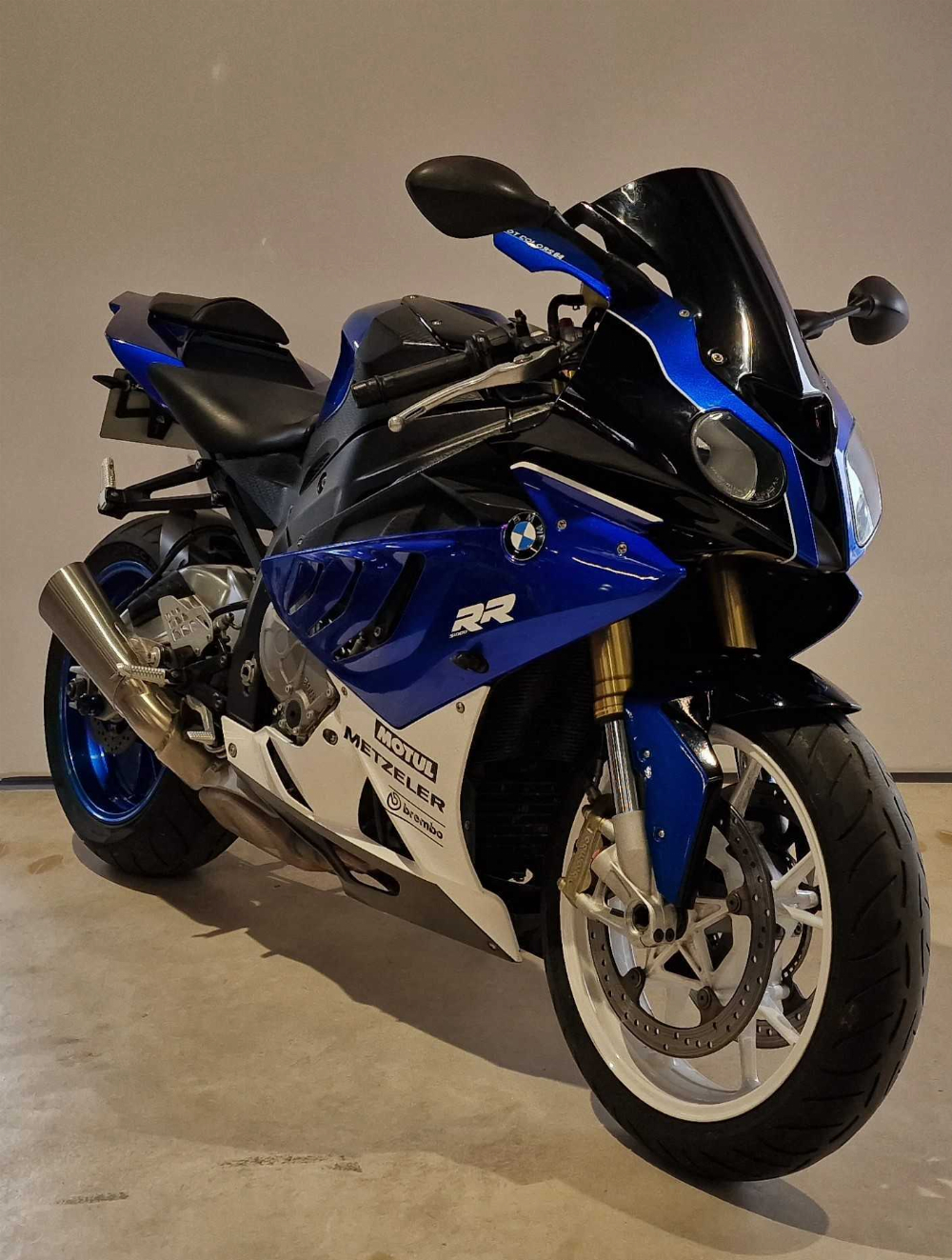 BMW S 1000 RR 2011 vue 3/4 droite
