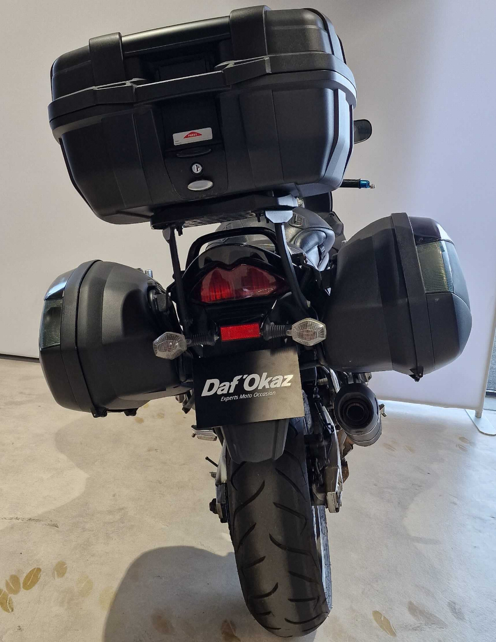 Suzuki GSX 1250 FA 2012 vue arrière