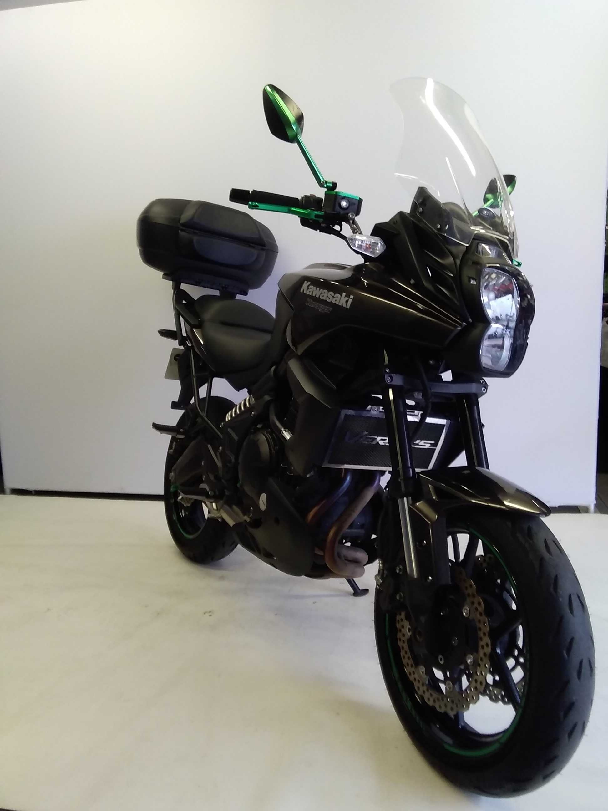 Kawasaki KLE 650 Versys 2013 HD vue 3/4 droite