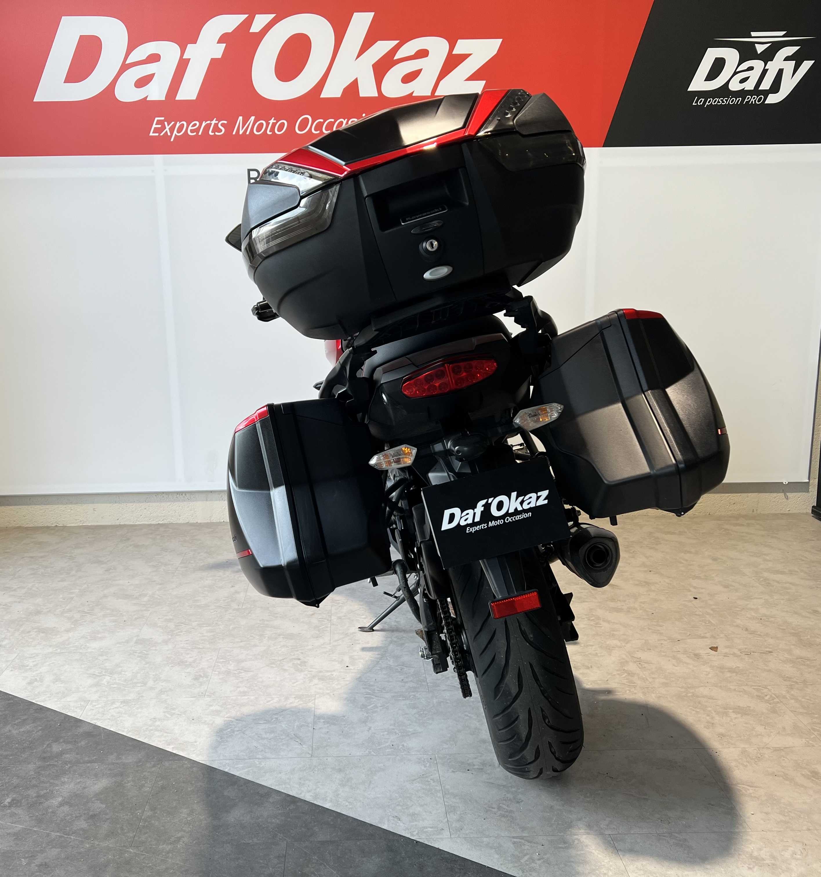 Kawasaki KLZ 1000 Versys Grand Tourer 2018 HD vue arrière