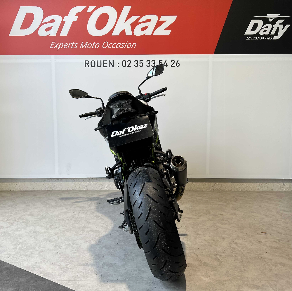 Kawasaki Z 900 Performance 2021 vue arrière